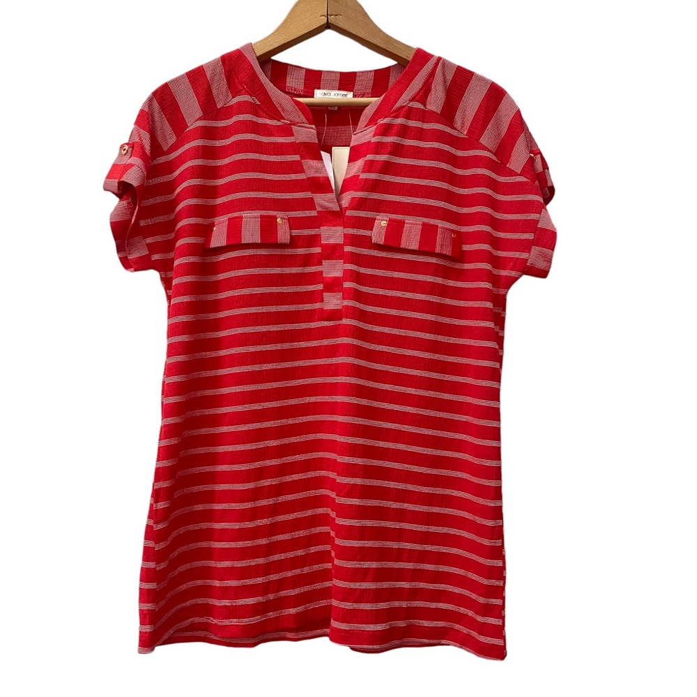 NEW - Ava James Red White V Neck Short Sleeve Shirt - Size M